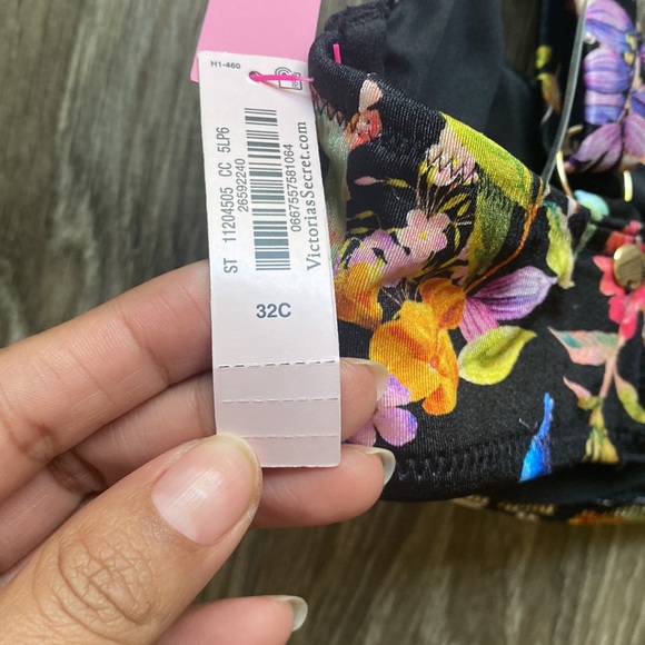 NWT V.Secret Swim Top - Picture 4 of 4